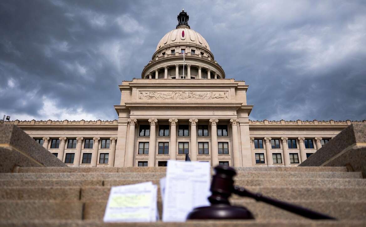 Oklahoma Senate kills sports betting bill HB 1047 – state capitol building
